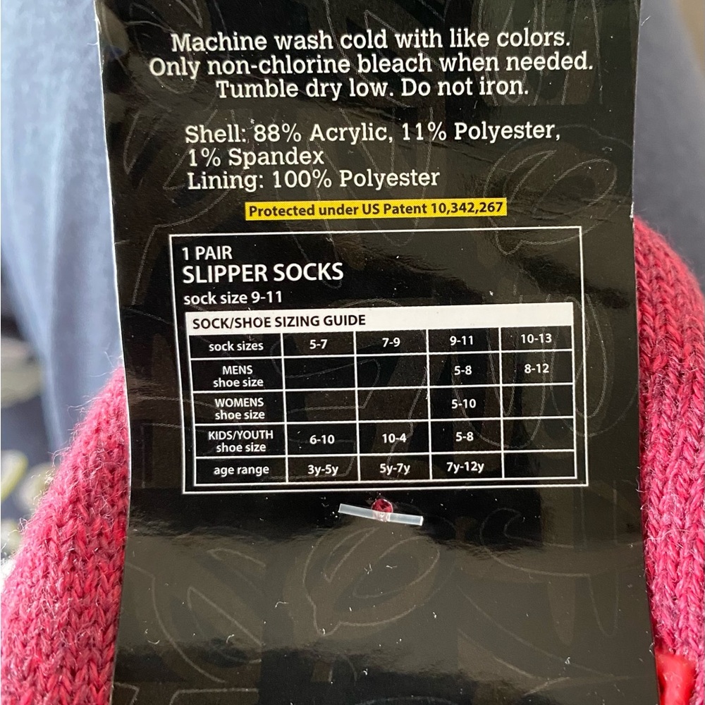 Chip n Dale slippers new - Picture 2 of 5